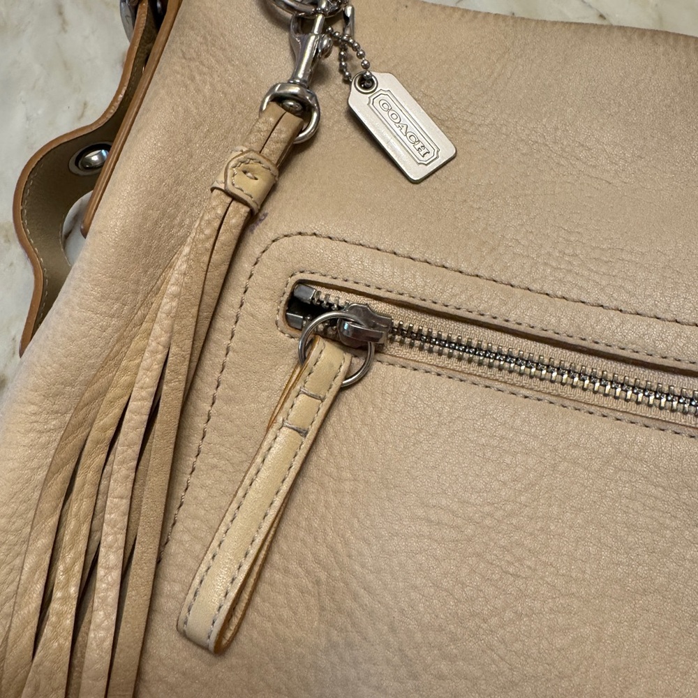 Coach Convertible Strap Tan Pebbled Leather Shoulder Bag - Picture 7 of 7
